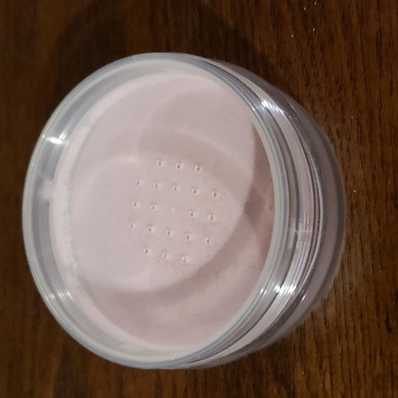 Beautiful Body Powder - Picture 4 of 5